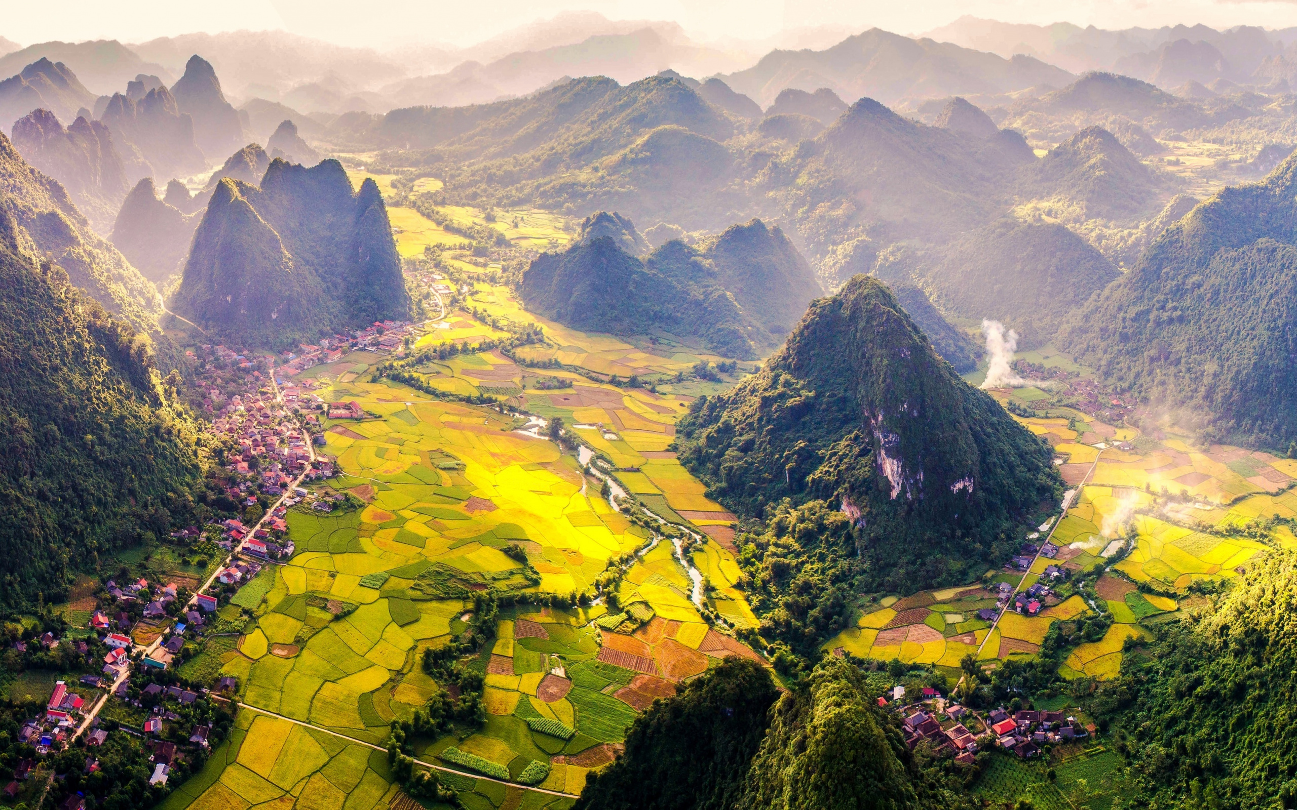 Le Grand Vietnam